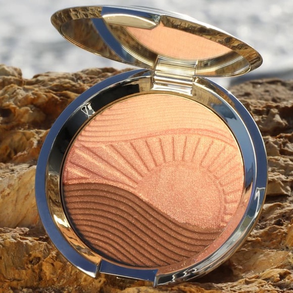 New In Box Becca x Chrissy Teigen Bronze & Glow - Picture 4 of 16